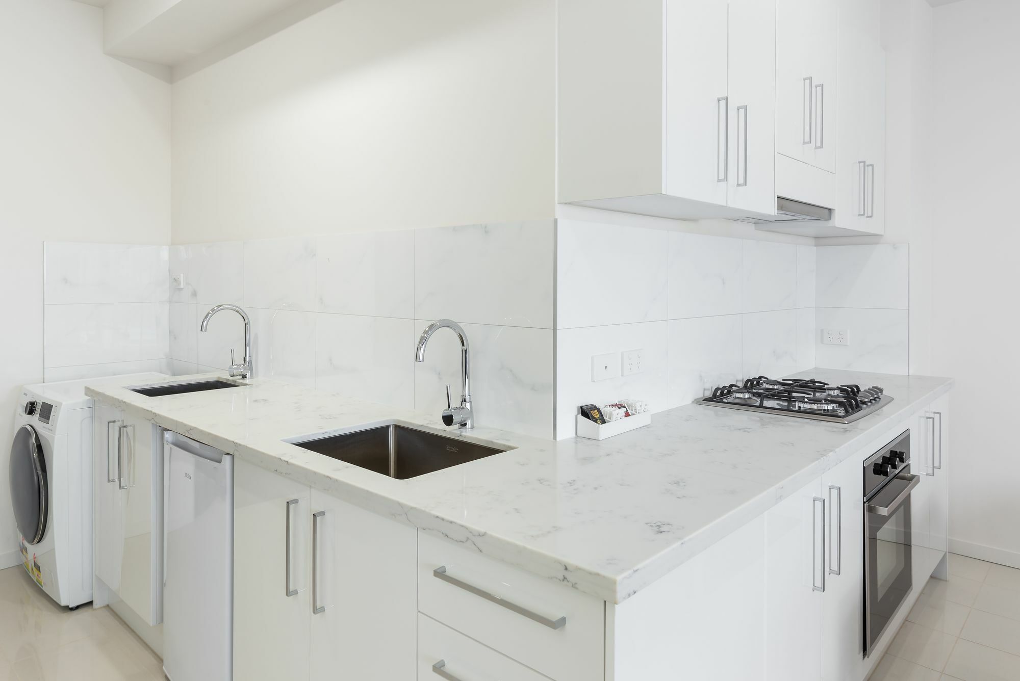 City Edge Dandenong Apartment Hotel Luaran gambar