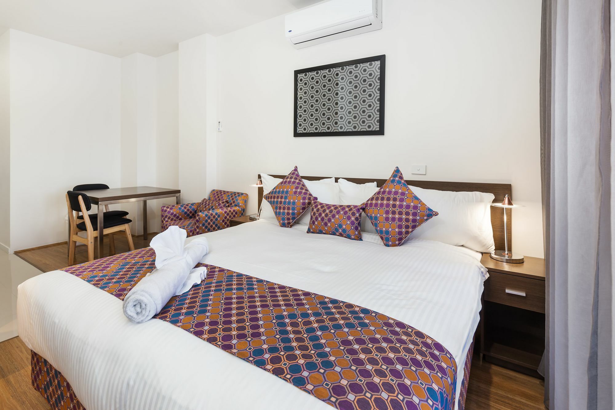 City Edge Dandenong Apartment Hotel Luaran gambar