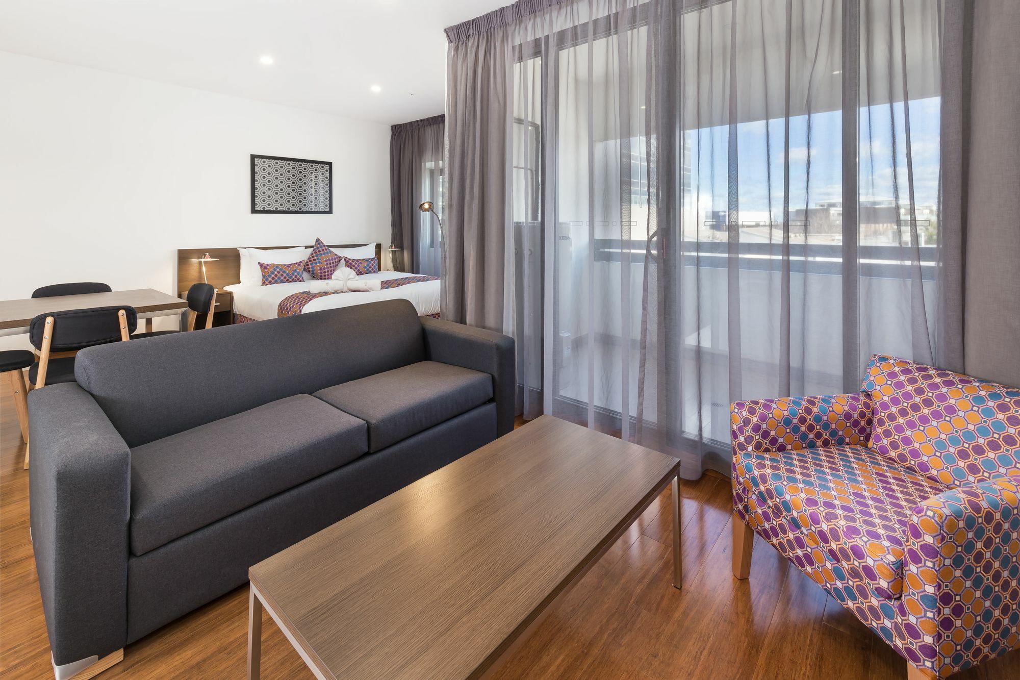 City Edge Dandenong Apartment Hotel Luaran gambar
